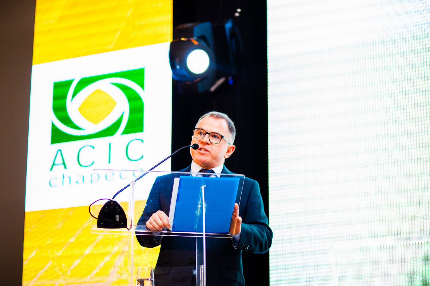 Imagem da notícia BROCH: PRIORIDADE É REDUZIR AS DEFICIÊNCIAS DE INFRAESTRUTURA DO OESTE