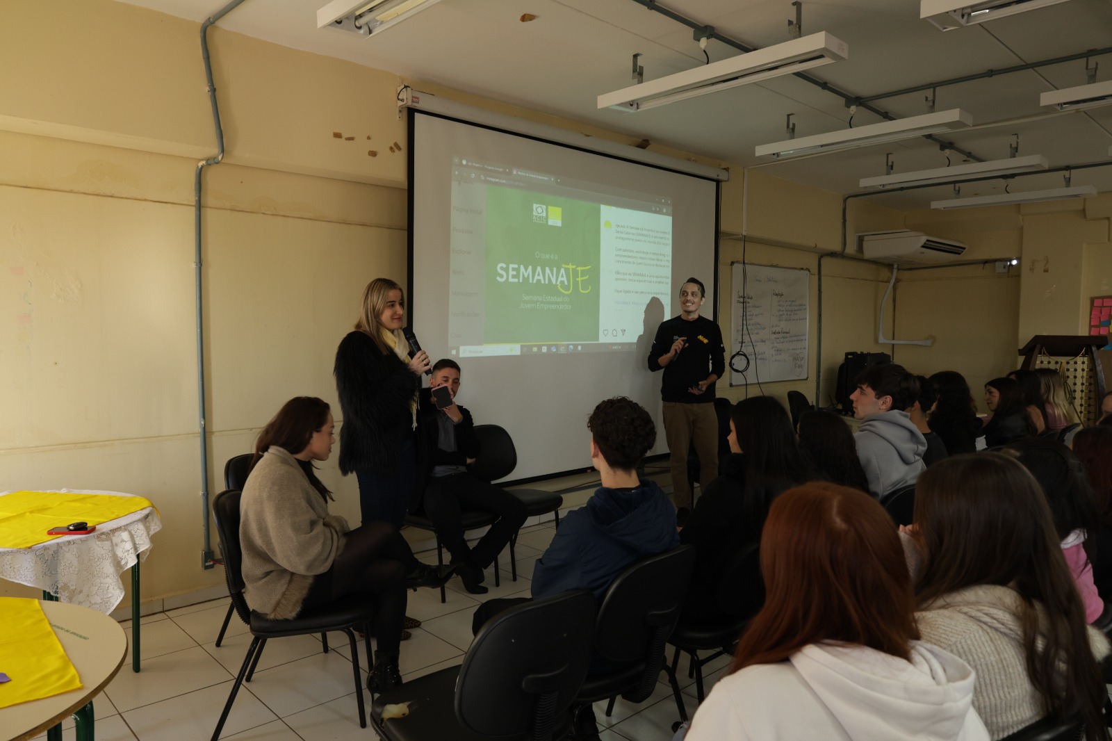 Imagem da notícia Empreendedorismo ganha espaço nas escolas de Chapecó