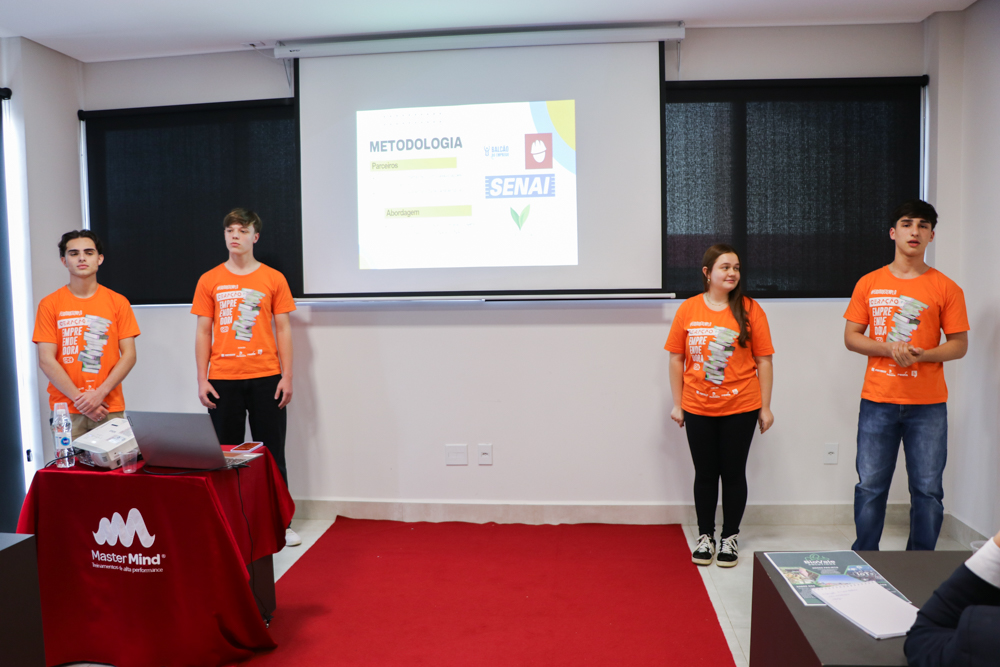 Imagem da notícia Estudantes apresentam ideias de negócios no programa Geração Empreendedora