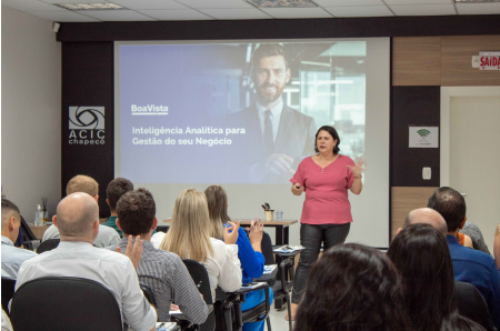 Imagem da notícia Palestra destaca a importância da inteligência analítica na gestão de negócios