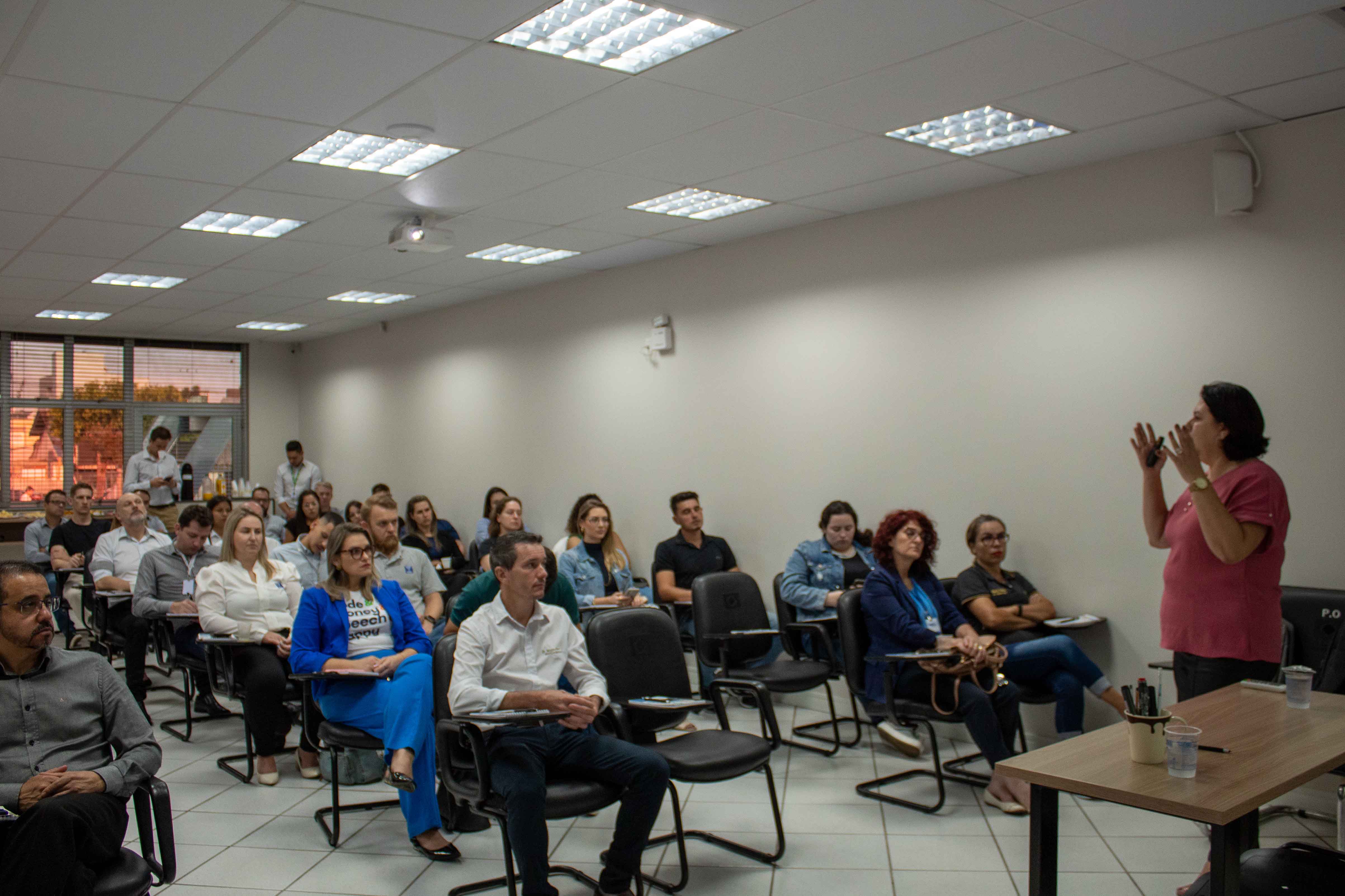 Imagem da notícia Palestra destaca a importância da inteligência analítica na gestão de negócios